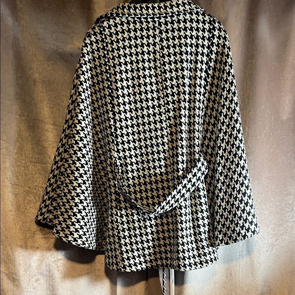 Calvin Klein Chic Belted Houndstooth Cape Coat with Zip Closure Size L/XL - Picture 11 of 14